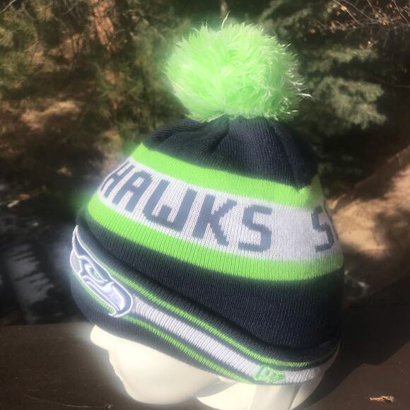 NFL New Era Seattle Seahawks Green Blue Acrylic Beanie Hat One Size - Picture 2 of 5